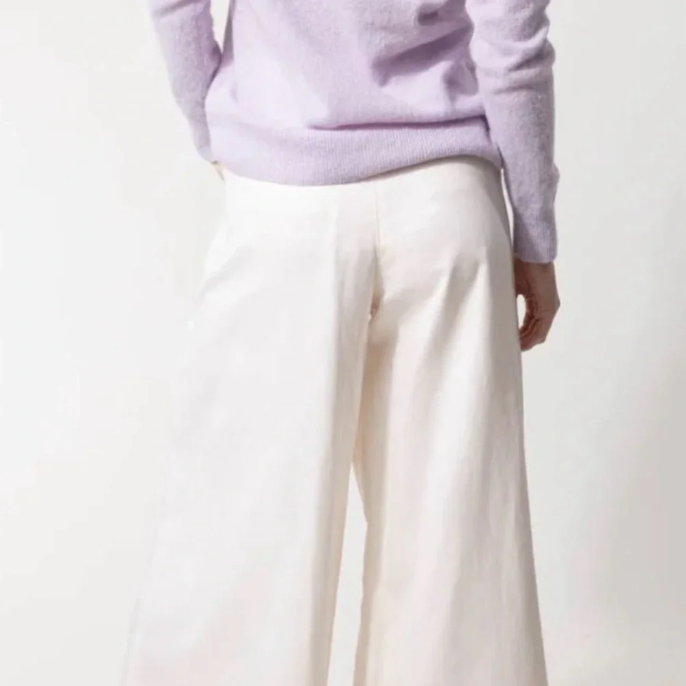 TWP Deep V Cashmere Sweater NWT - Picture 3 of 9